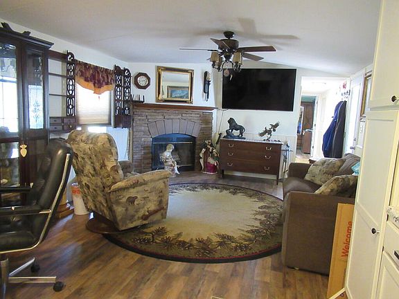 2nd image of 80 W End Dr