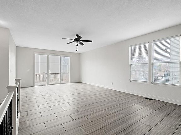2nd image of 1811 W Elm Ter