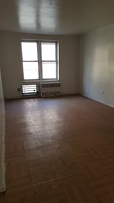 Rented by Smart NY Realty LLC | media 18