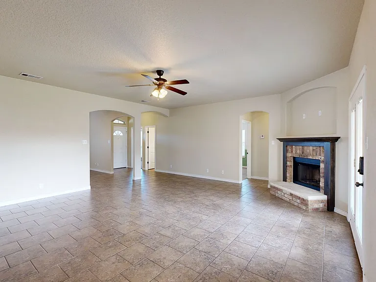 504 W Orion Dr — Photo 22