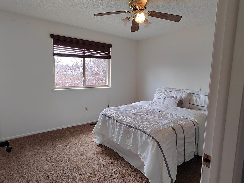 2nd image of 3263 S Hannibal St Room 2