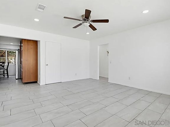 4th image of 3095 L St