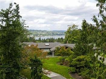 3rd image of 4476 Eastway Dr SE