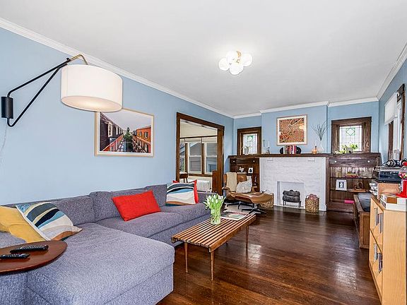 5th image of 4221 Holmes St