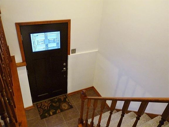 2nd image of 251 Parkwood Cir