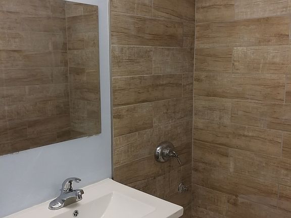 5th image of 1451 E 55th St #304N