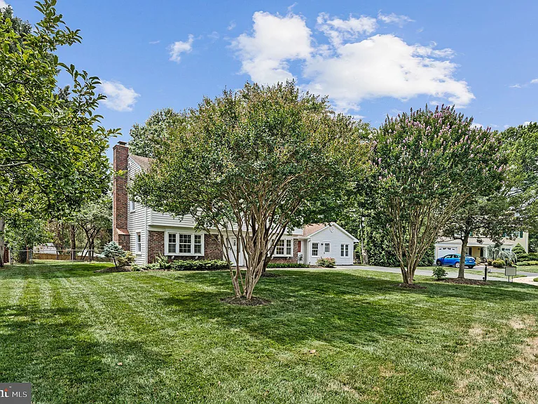 12805 Melvue Ct — Photo 1