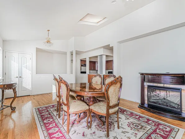 3107 Emmons Avenue image 6 of 30