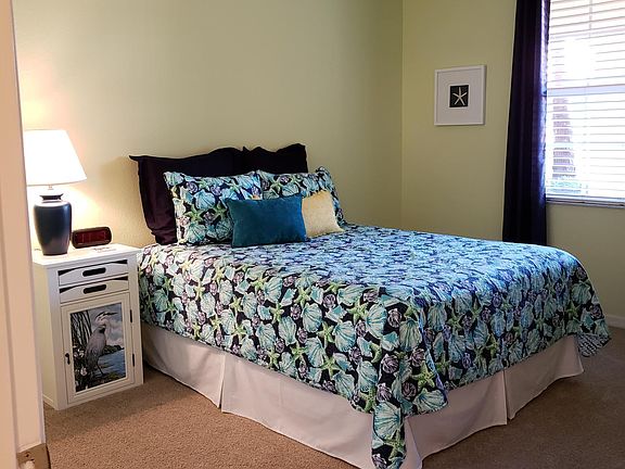 Guest bedroom