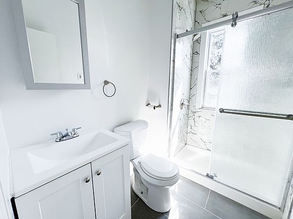 5th image of 46 Montrose Ter Floor 2