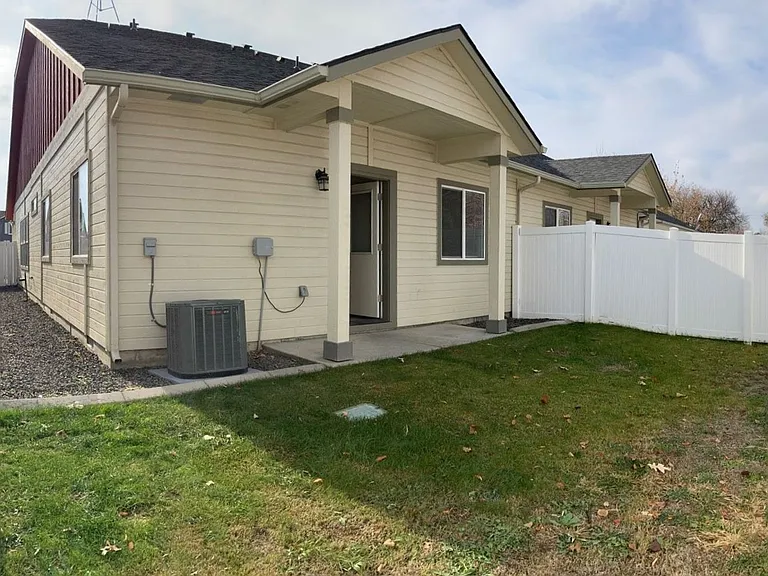 2119 Ison Ct #102 — Photo 19