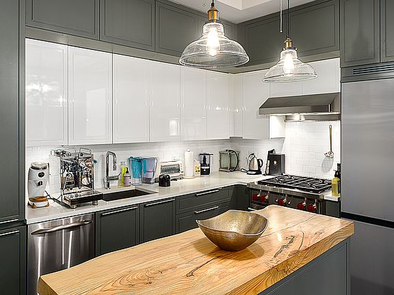 5th image of 416 W 52nd St #305