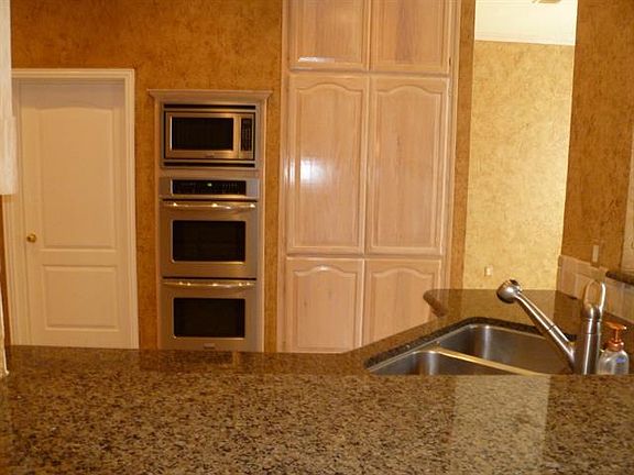 5th image of 2913 Prestonwood Dr