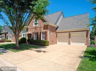 18416 Green Island Ter, Leesburg, VA 20176