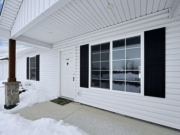 4th image of 1641 Wright St #9