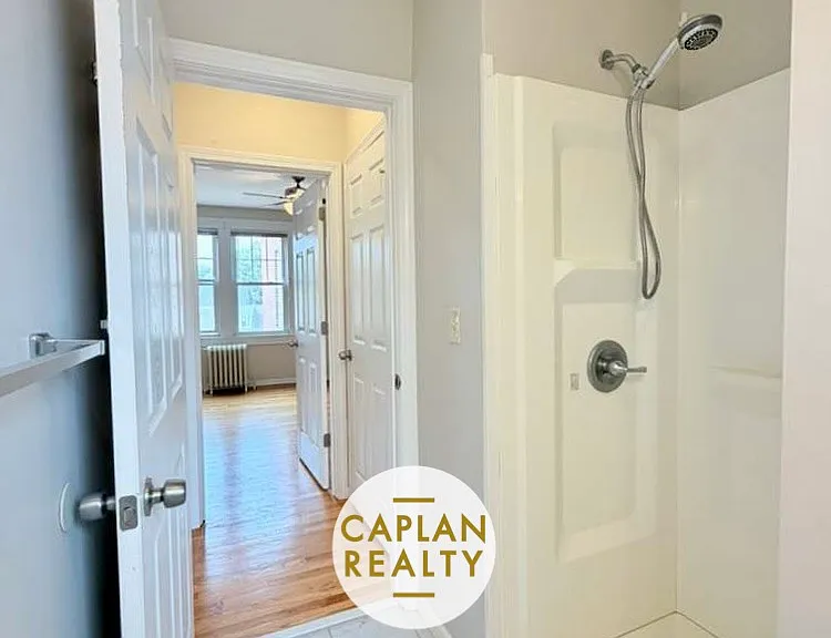 405 Main St #6 — Photo 10
