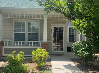 688 S Yarrow St, Lakewood, CO 80226