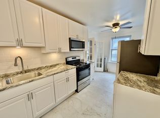 4338 S Drexel Blvd #22, Chicago, IL 60653