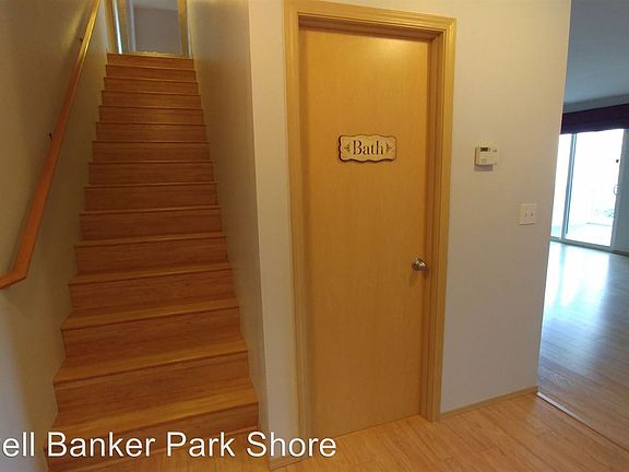 2nd image of 6507 Newaukum Pl NE