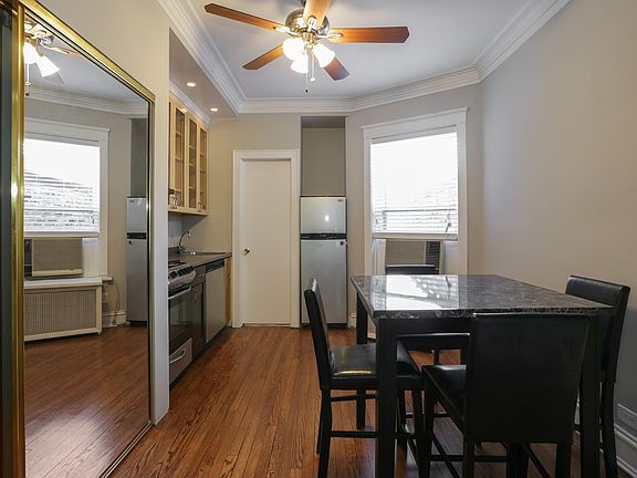 4th image of 548 W Fullerton Pkwy APT 3F