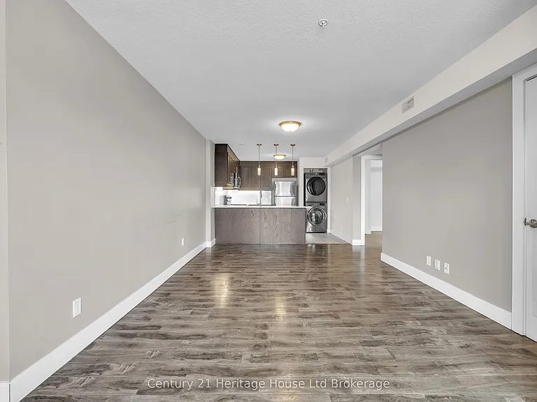 34 Brock St #303 — Photo 10