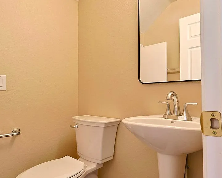 340 Sweet Sugar Pine Dr — Photo 8