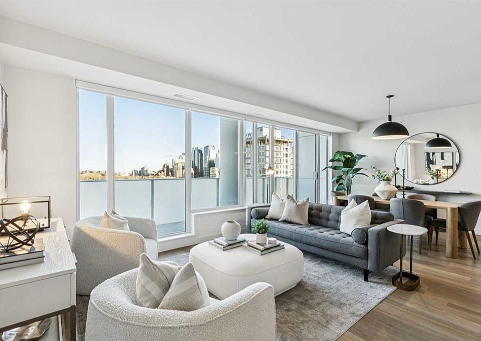 1st image of 1107 N Gladstone Rd NW #1004