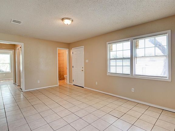 5th image of 4021 Castleman St