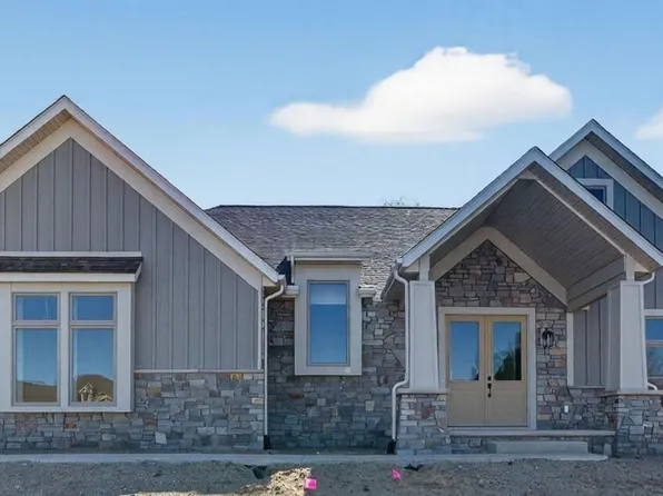 18028 Erin Ct, South Bend, IN 46637