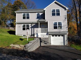 6 Orange Dr, Mahopac, NY 10541