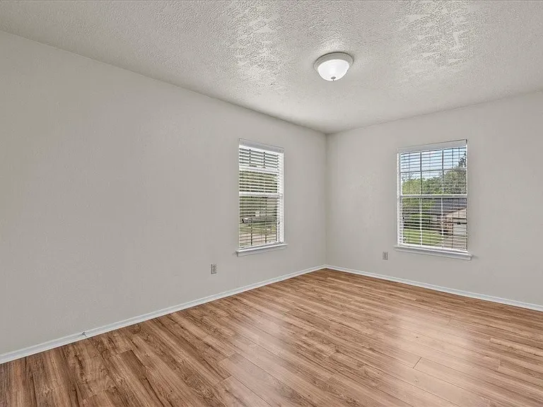 430 W Redway Ln — Photo 25