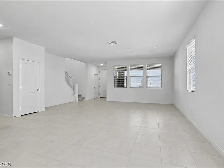 72 Hornbeck Ln — Photo 6