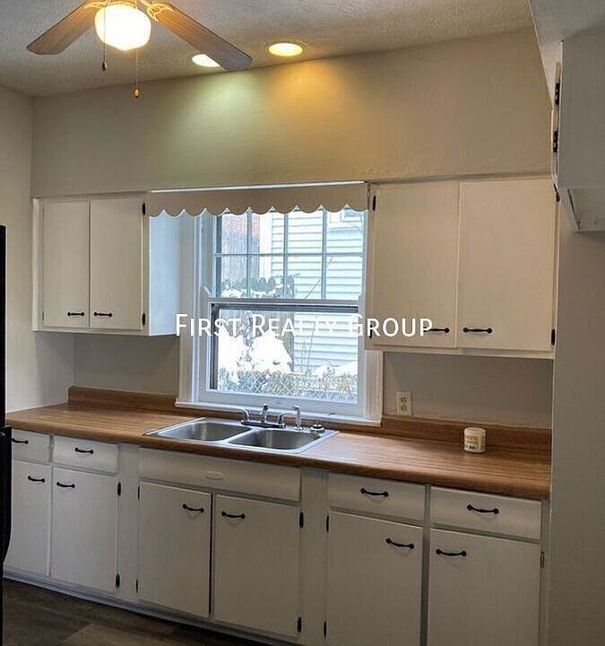 1st image of 352 Illinois Ave
