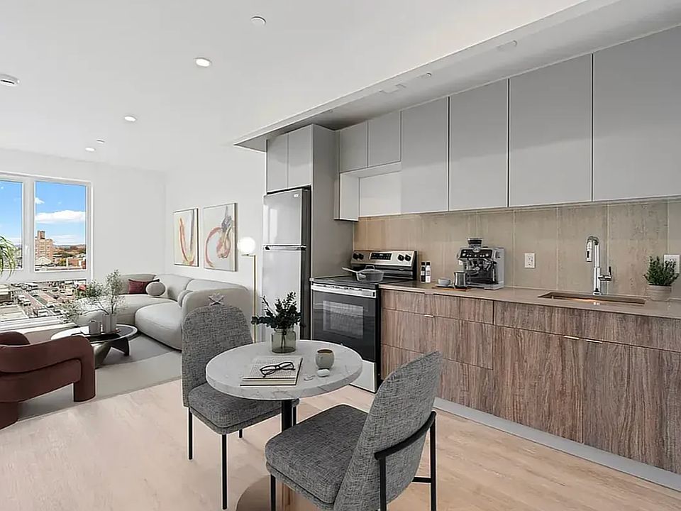 172-02 Hillside Ave #3F, Jamaica, NY 11432 | Zillow