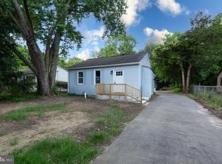 17 Cedar St, New Egypt, NJ 08533