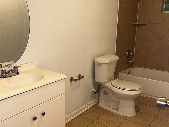 5th image of 99 Brownwood Dr Unit A