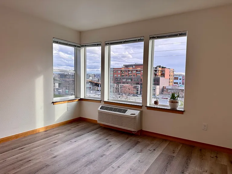 Ballard 58 — Photo 21