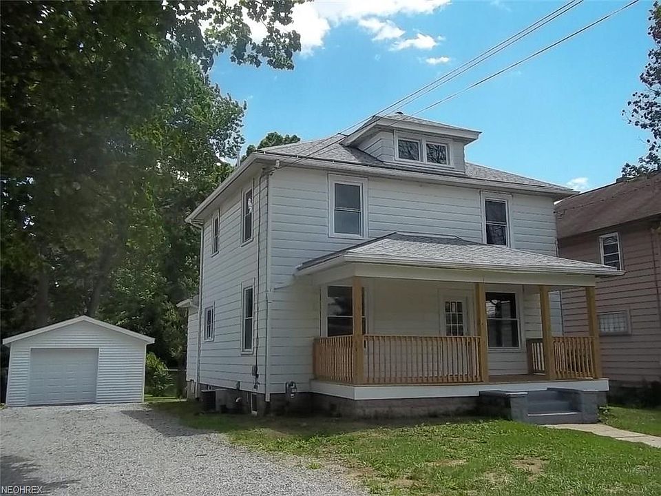 1st image of 838 N Ellsworth Ave