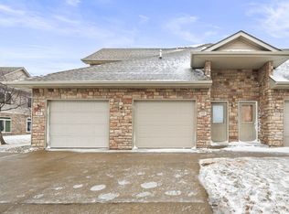 505 Kelsey Ln, Altoona, IA 50009