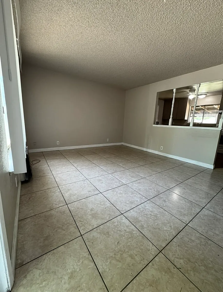 Building Photo - 15060 W Sunset Ave #15060