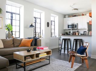 2815 N Leavitt St APT 403, Chicago, IL 60618