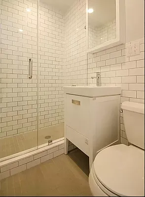 Rented by Green Line Realty | media 4