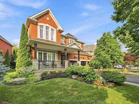 3rd image of 2313 Southcott Rd