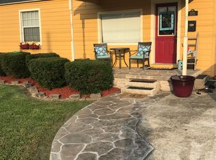 6366 Jefferson Blvd, Groves, TX 77619