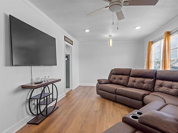 3rd image of 5020 29th St