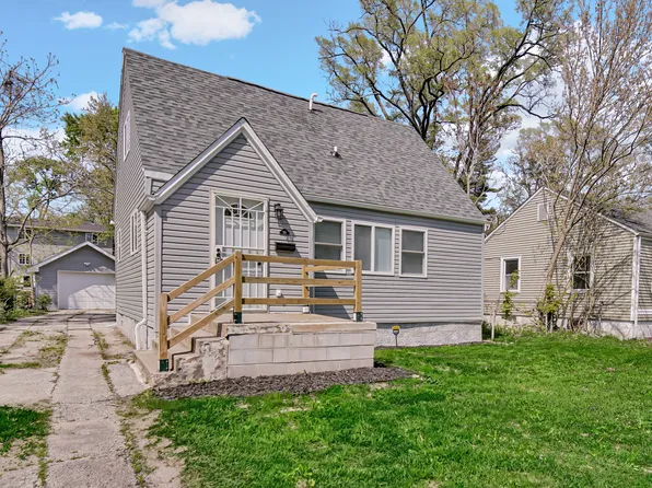 916 E 44th Ave, Gary, IN 46409