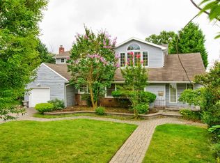 3448 Heather Ln, Wantagh, NY 11793