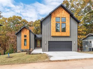 6 Chippenham Ln, Bella Vista, AR 72714