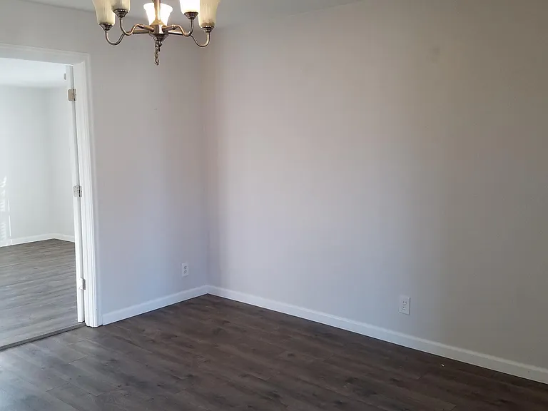 4004 Constellation Rd — Photo 3