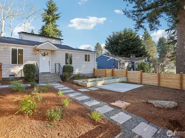 11734 38th Avenue NE, Seattle, WA 98125